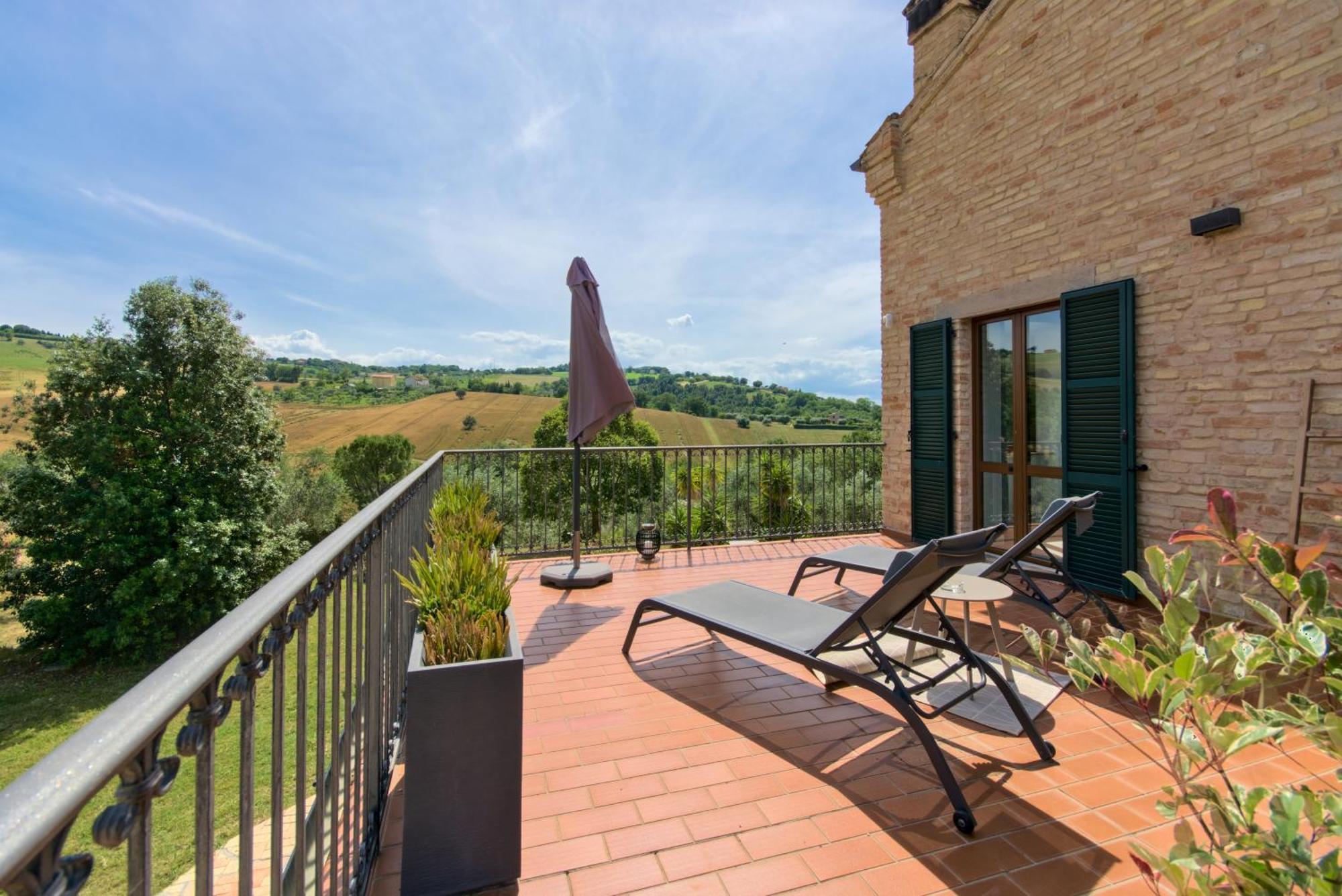 Villa Morro Suites Morrovalle Exteriör bild